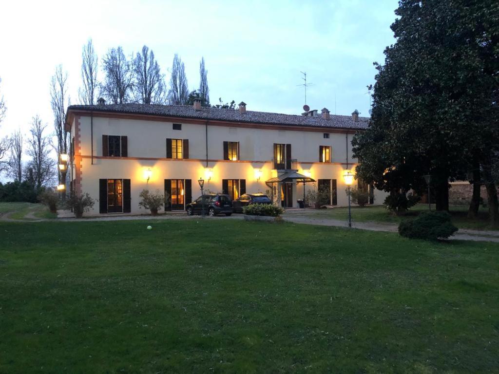 Villa Dom Piacenza Dış mekan fotoğraf